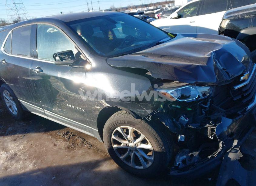 2018 Chevrolet Equinox LT (VIN 2GNAXSEV5J6277839) main photo