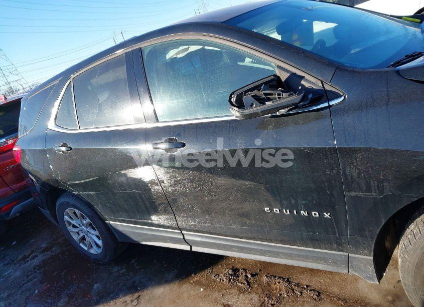 Photo 13 of 2018 Chevrolet Equinox LT (VIN 2GNAXSEV5J6277839)