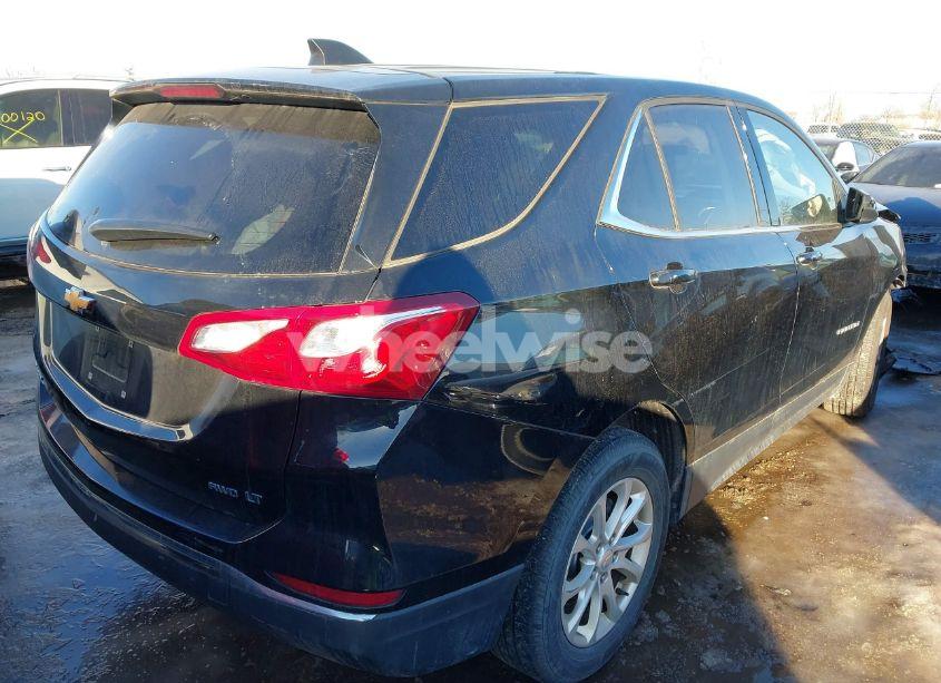 Photo 4 of 2018 Chevrolet Equinox LT (VIN 2GNAXSEV5J6277839)