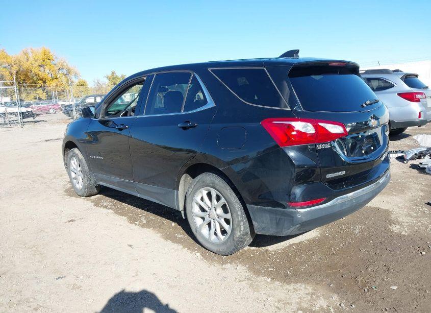 Photo 3 of 2018 Chevrolet Equinox LT (VIN 2GNAXSEV5J6296617)