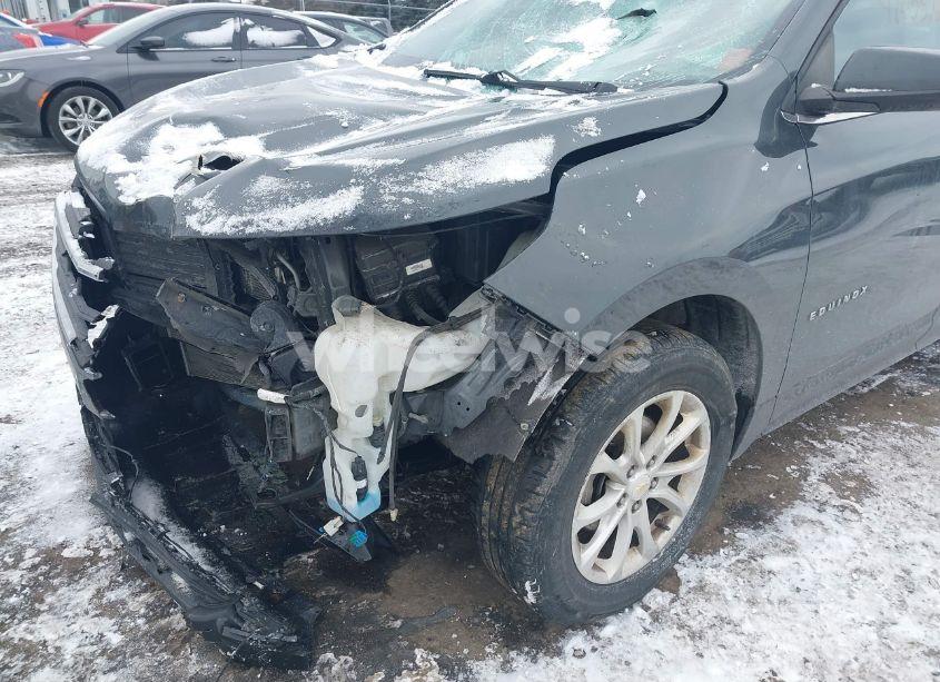 Photo 6 of 2018 Chevrolet Equinox LT (VIN 2GNAXSEV5J6298285)