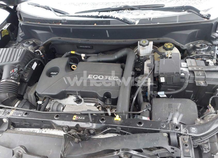 Photo 10 of 2018 Chevrolet Equinox LT (VIN 2GNAXSEV5J6301136)