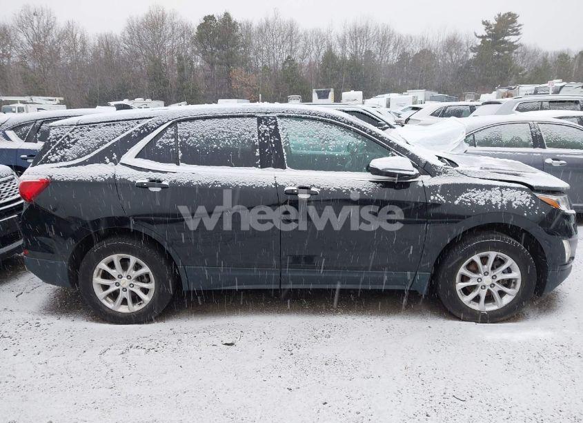 Photo 13 of 2018 Chevrolet Equinox LT (VIN 2GNAXSEV5J6301136)