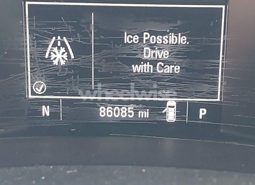 Photo 15 of 2018 Chevrolet Equinox LT (VIN 2GNAXSEV5J6301136)