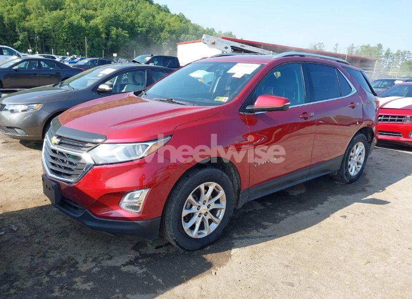 Photo 2 of 2018 Chevrolet Equinox LT (VIN 2GNAXSEV5J6330250)