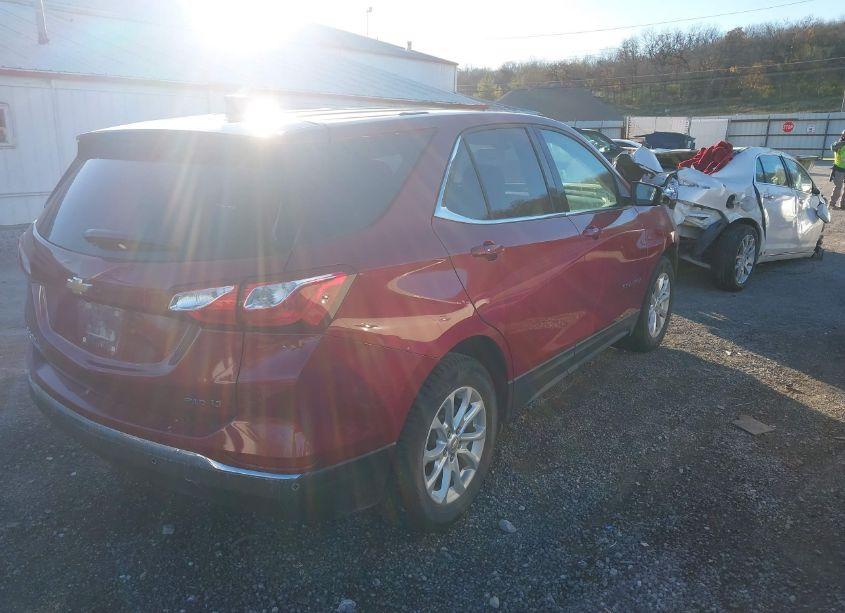 Photo 4 of 2018 Chevrolet Equinox LT (VIN 2GNAXSEV5J6332693)