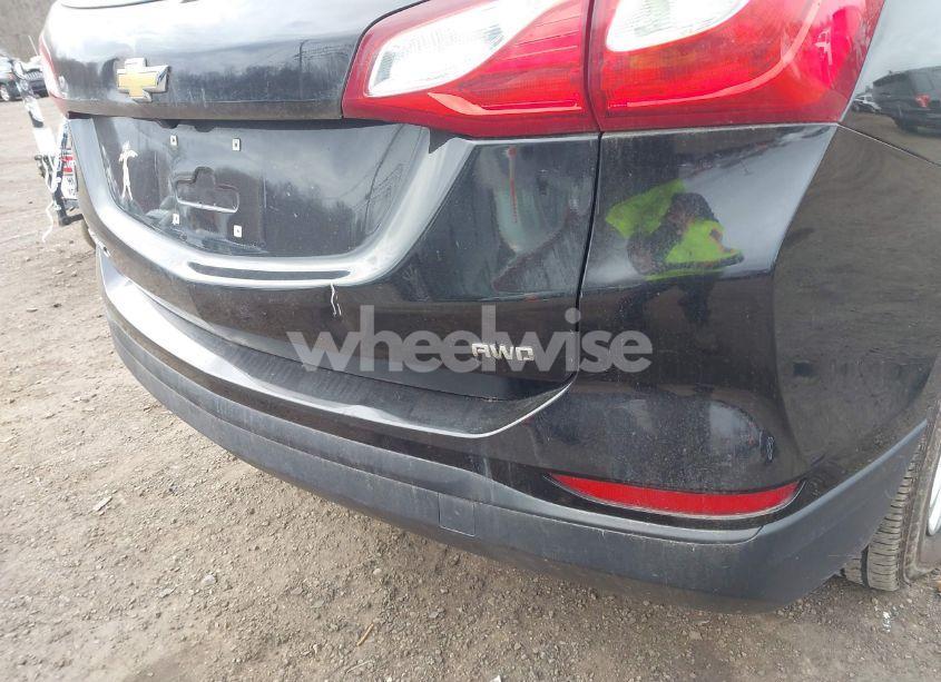 Photo 17 of 2019 Chevrolet Equinox LS (VIN 2GNAXSEV5K6110527)