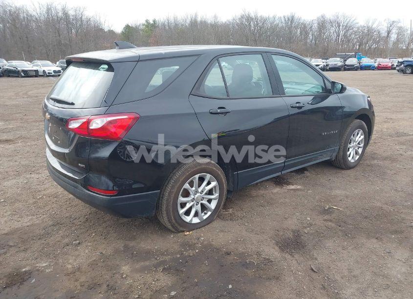 Photo 4 of 2019 Chevrolet Equinox LS (VIN 2GNAXSEV5K6110527)