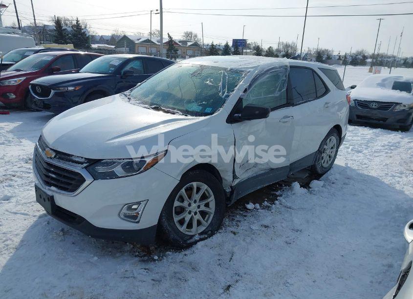 Photo 2 of 2019 Chevrolet Equinox LS (VIN 2GNAXSEV5K6161848)