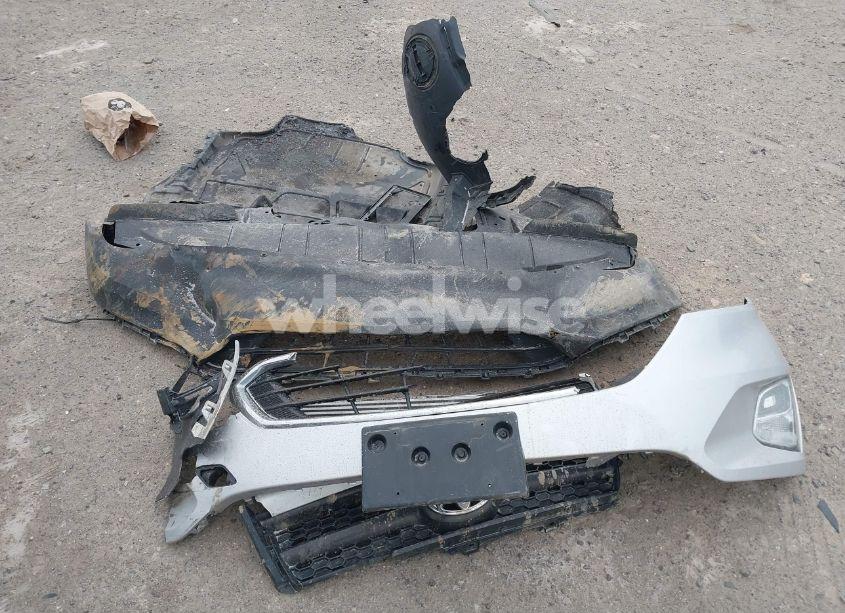 Photo 12 of 2019 Chevrolet Equinox LS (VIN 2GNAXSEV5K6279544)