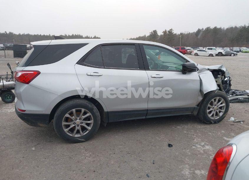 Photo 14 of 2019 Chevrolet Equinox LS (VIN 2GNAXSEV5K6279544)