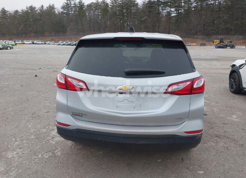 Photo 17 of 2019 Chevrolet Equinox LS (VIN 2GNAXSEV5K6279544)
