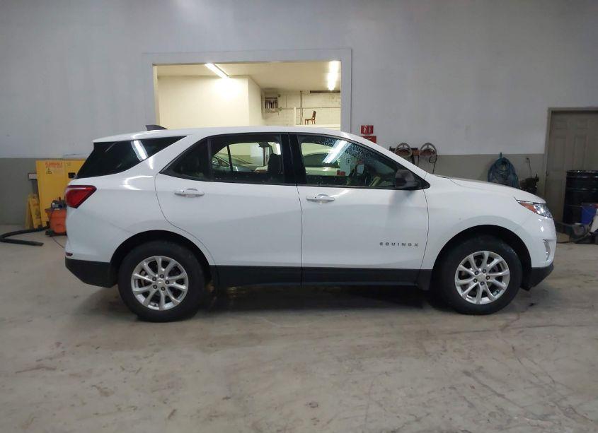 Photo 13 of 2019 Chevrolet Equinox LS (VIN 2GNAXSEV5K6289023)