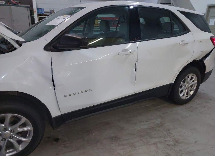Photo 17 of 2019 Chevrolet Equinox LS (VIN 2GNAXSEV5K6289023)