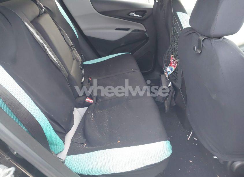 Photo 8 of 2020 Chevrolet Equinox AWD LS (VIN 2GNAXSEV5L6242785)