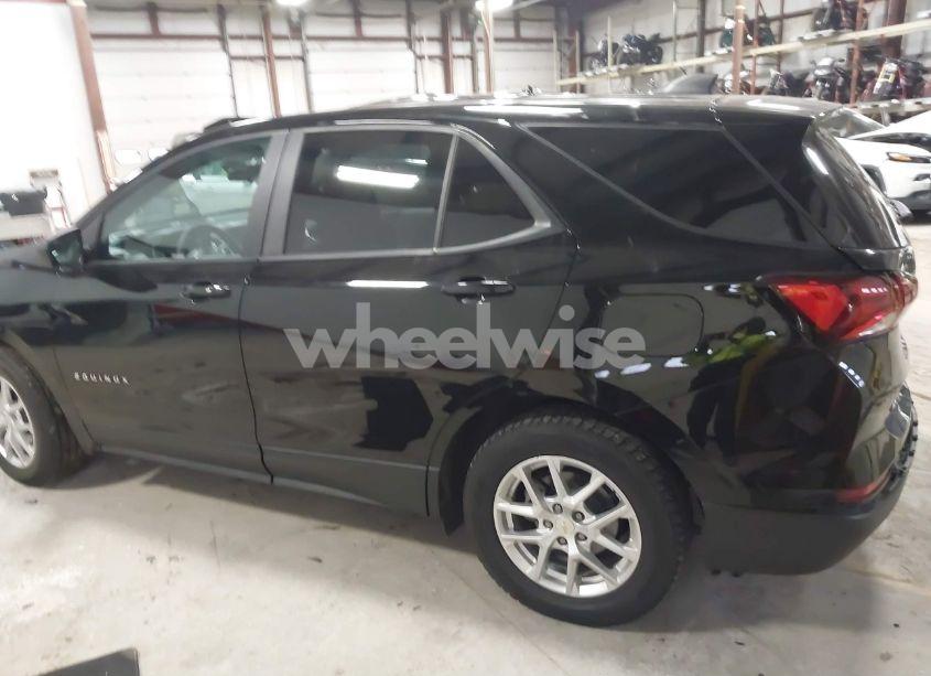 Photo 15 of 2022 Chevrolet Equinox AWD LS (VIN 2GNAXSEV5N6100858)