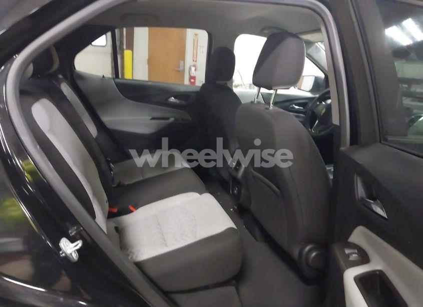 Photo 8 of 2022 Chevrolet Equinox AWD LS (VIN 2GNAXSEV5N6100858)