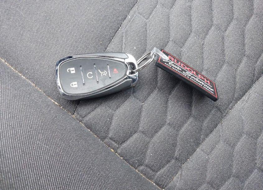 Photo 11 of 2018 Chevrolet Equinox LT (VIN 2GNAXSEV6J6117372)