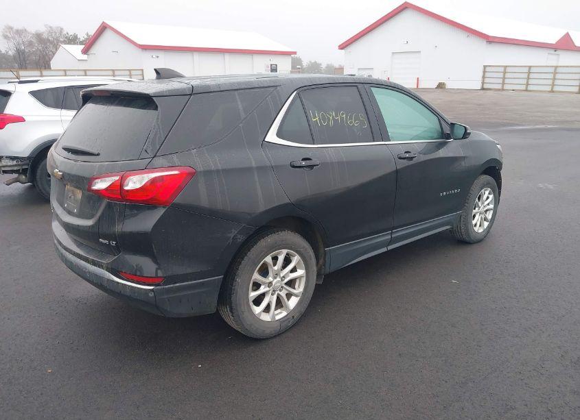 Photo 4 of 2018 Chevrolet Equinox LT (VIN 2GNAXSEV6J6117372)