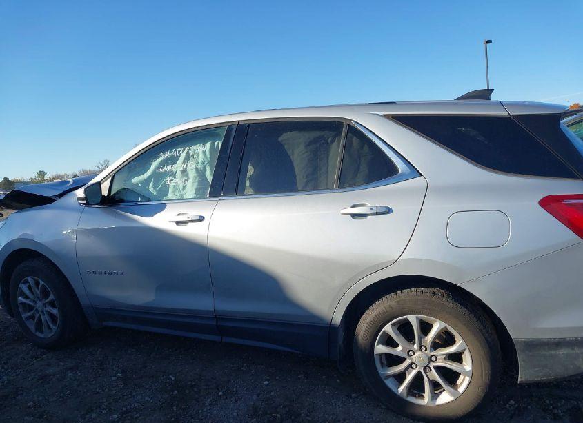 Photo 14 of 2018 Chevrolet Equinox LT (VIN 2GNAXSEV6J6154177)