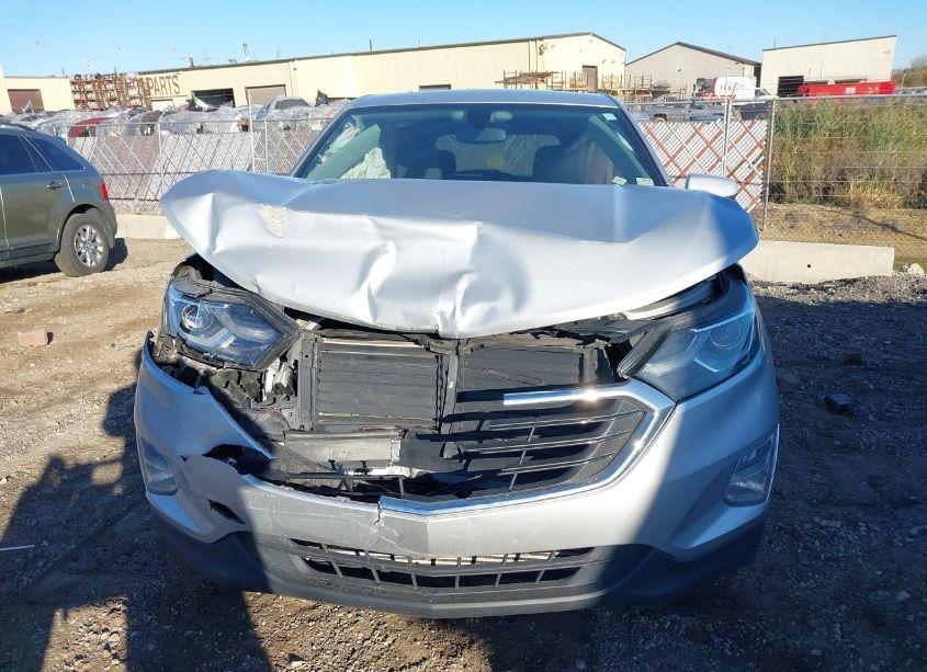 Photo 6 of 2018 Chevrolet Equinox LT (VIN 2GNAXSEV6J6154177)