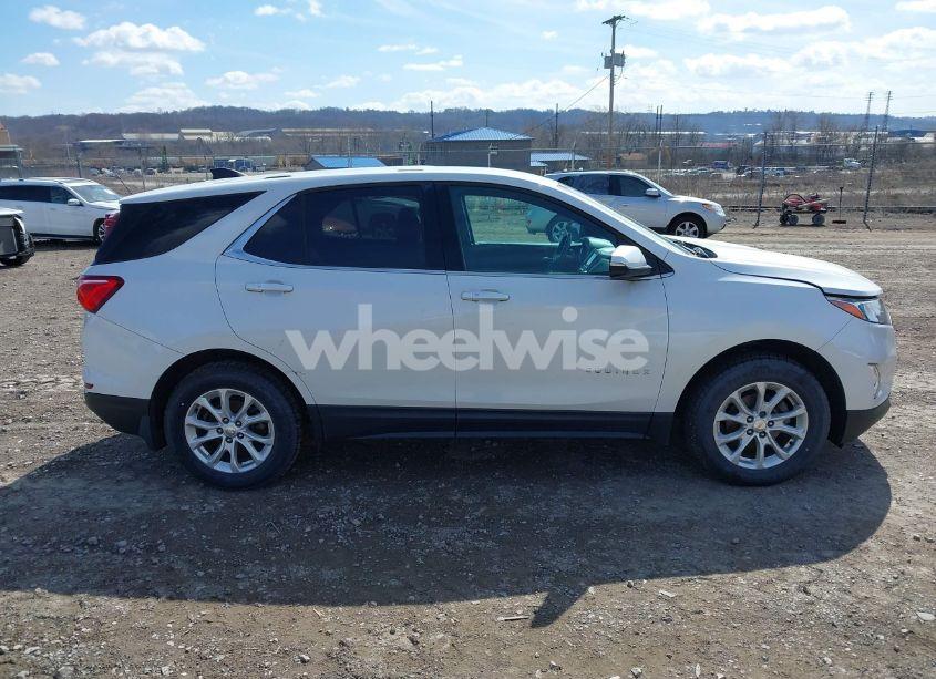 Photo 13 of 2018 Chevrolet Equinox LT (VIN 2GNAXSEV6J6170993)