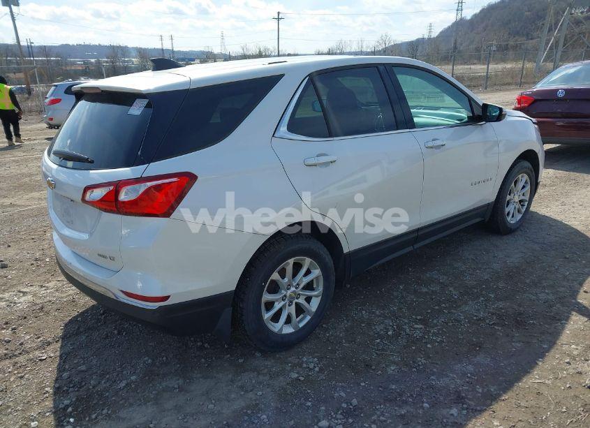 Photo 4 of 2018 Chevrolet Equinox LT (VIN 2GNAXSEV6J6170993)