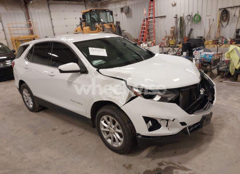 2018 Chevrolet Equinox LT (VIN 2GNAXSEV6J6257504) main photo
