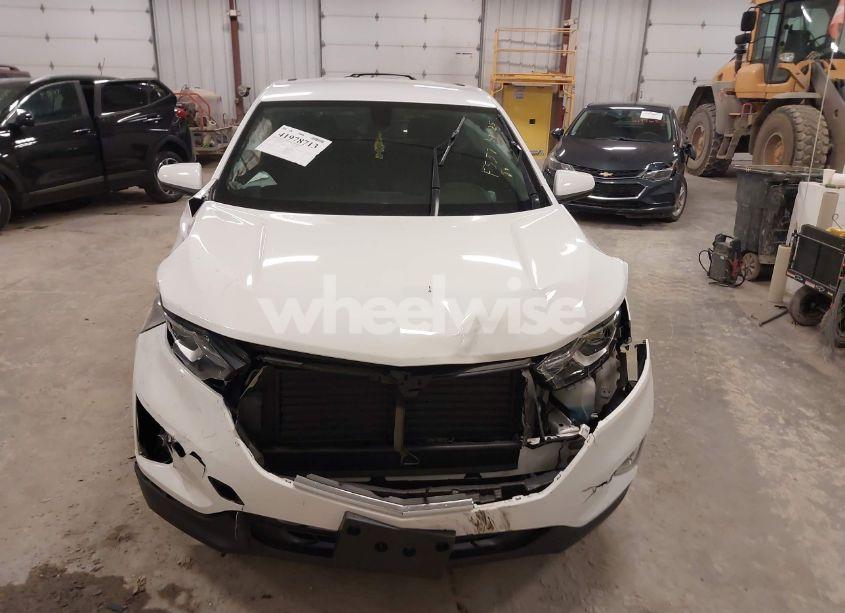 Photo 12 of 2018 Chevrolet Equinox LT (VIN 2GNAXSEV6J6257504)