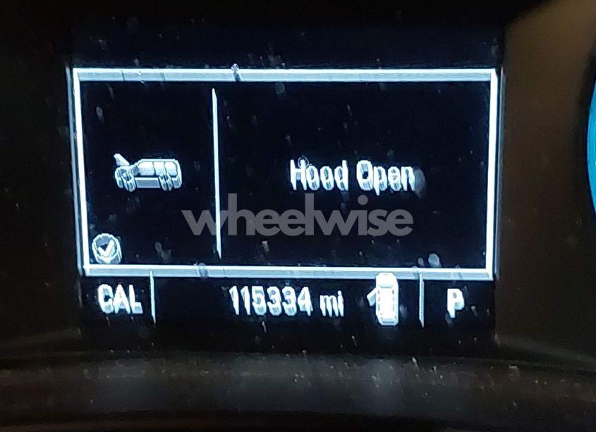 Photo 15 of 2018 Chevrolet Equinox LT (VIN 2GNAXSEV6J6257504)