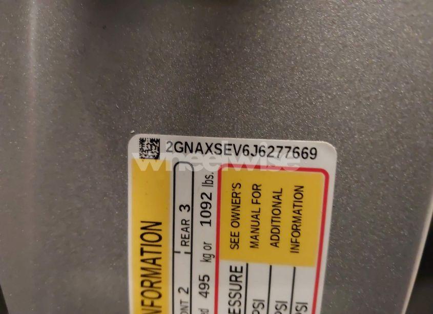 Photo 9 of 2018 Chevrolet Equinox LT (VIN 2GNAXSEV6J6277669)