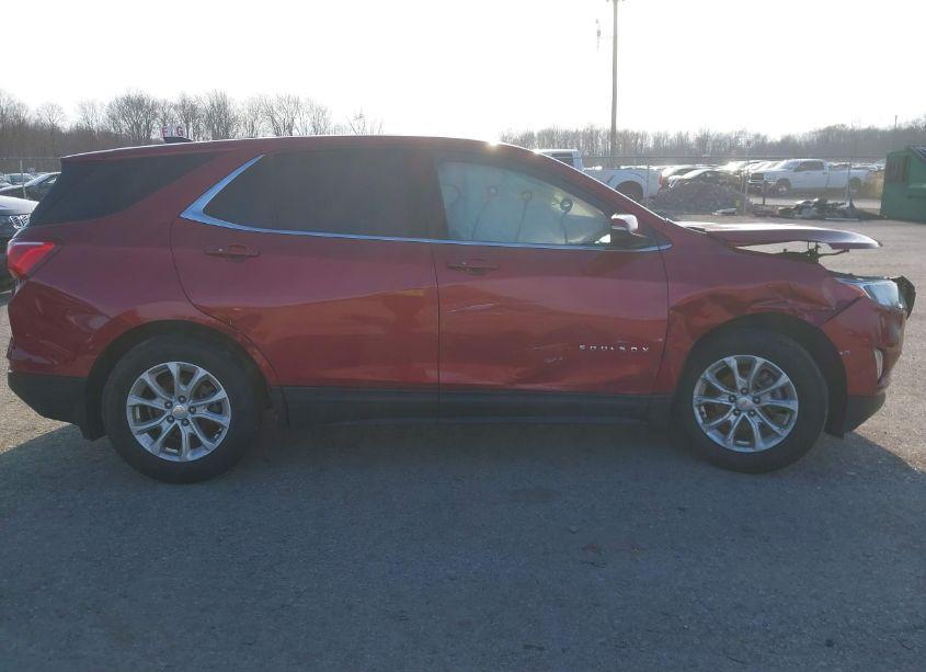 Photo 13 of 2018 Chevrolet Equinox LT (VIN 2GNAXSEV6J6307480)