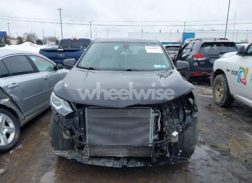 Photo 12 of 2019 Chevrolet Equinox LS (VIN 2GNAXSEV6K6215271)