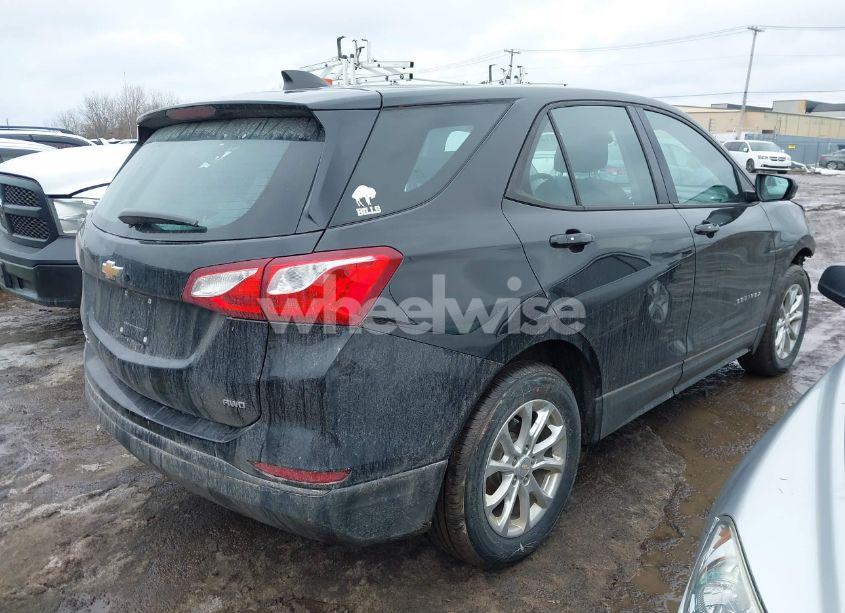 Photo 4 of 2019 Chevrolet Equinox LS (VIN 2GNAXSEV6K6215271)