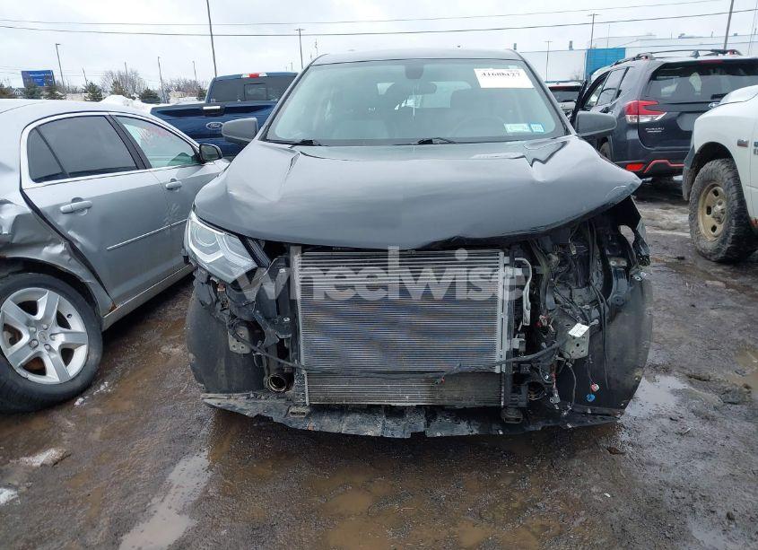 Photo 5 of 2019 Chevrolet Equinox LS (VIN 2GNAXSEV6K6215271)