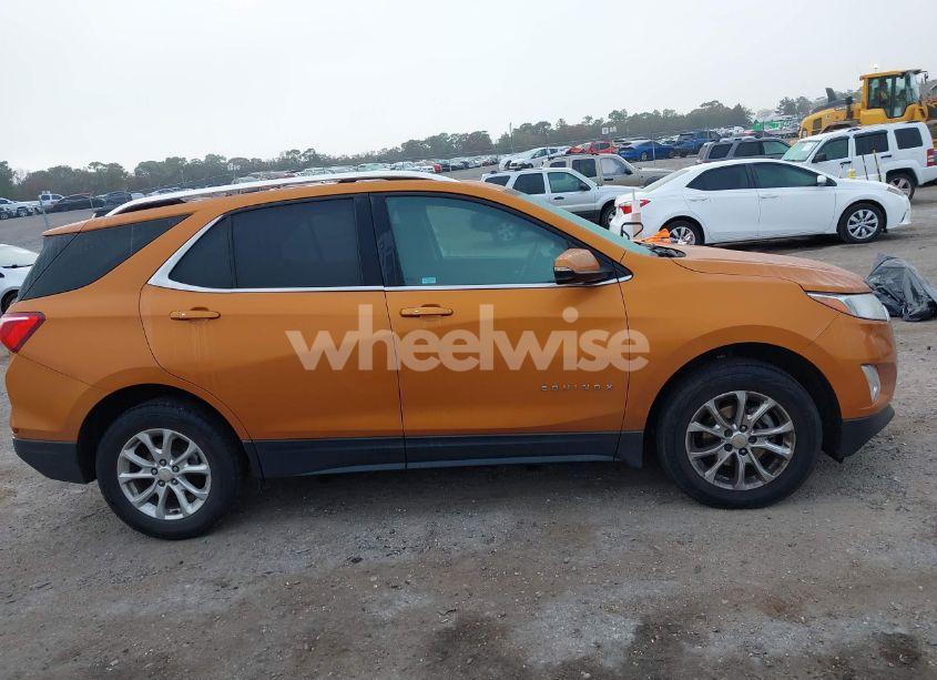 Photo 13 of 2018 Chevrolet Equinox LT (VIN 2GNAXSEV7J6101794)