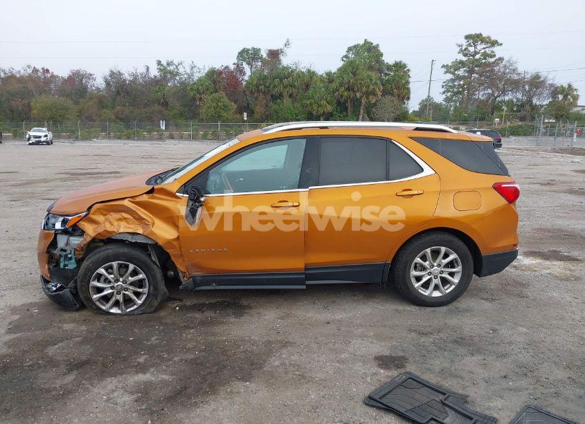 Photo 14 of 2018 Chevrolet Equinox LT (VIN 2GNAXSEV7J6101794)