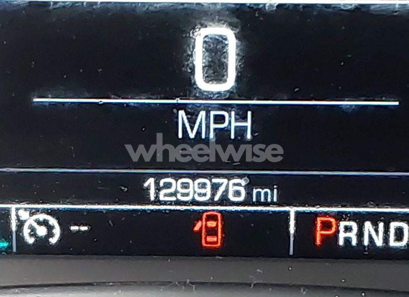 Photo 15 of 2018 Chevrolet Equinox LT (VIN 2GNAXSEV7J6101794)