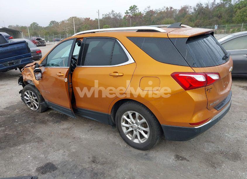 Photo 3 of 2018 Chevrolet Equinox LT (VIN 2GNAXSEV7J6101794)