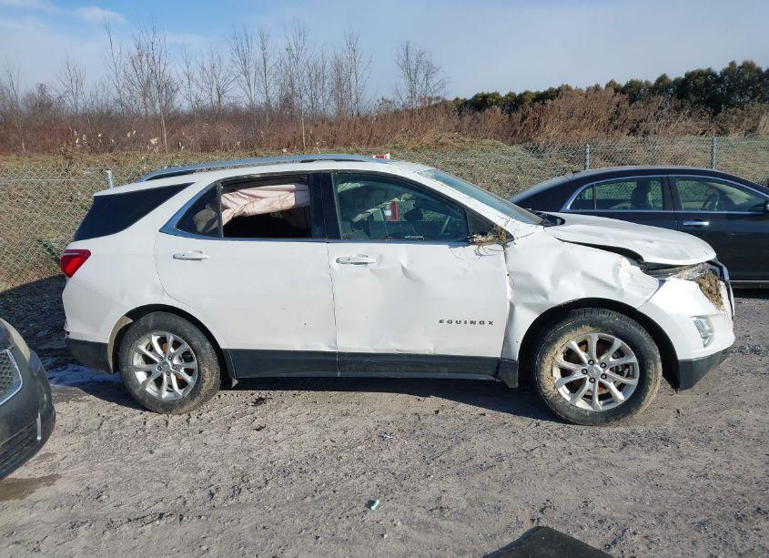 Photo 13 of 2018 Chevrolet Equinox LT (VIN 2GNAXSEV7J6107563)