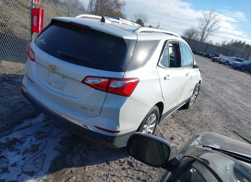 Photo 4 of 2018 Chevrolet Equinox LT (VIN 2GNAXSEV7J6107563)
