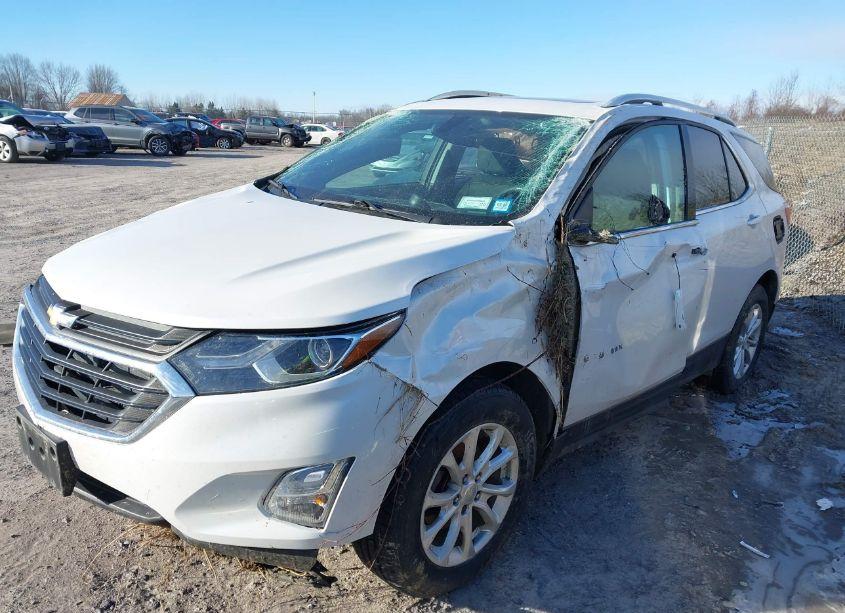 Photo 6 of 2018 Chevrolet Equinox LT (VIN 2GNAXSEV7J6107563)