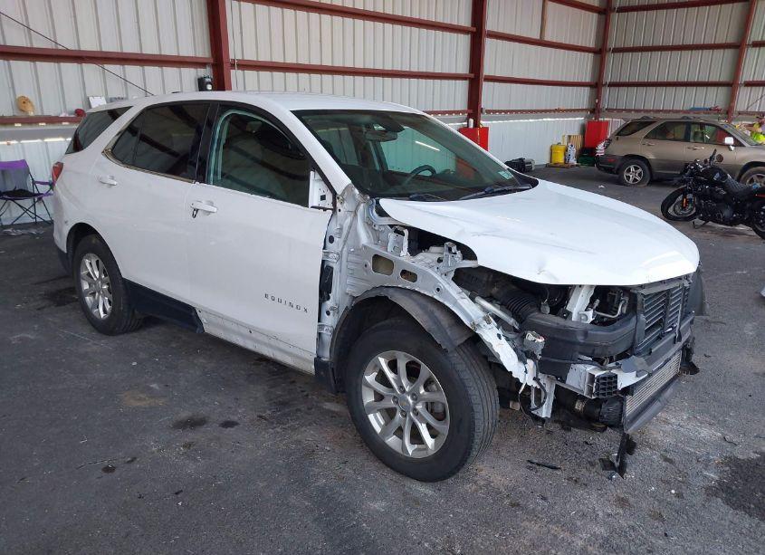 2018 Chevrolet Equinox LT (VIN 2GNAXSEV7J6108891) main photo