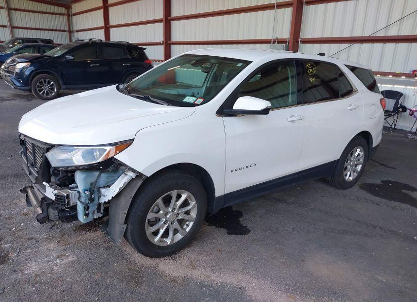 Photo 2 of 2018 Chevrolet Equinox LT (VIN 2GNAXSEV7J6108891)