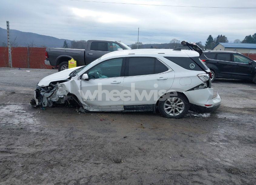 Photo 15 of 2018 Chevrolet Equinox LT (VIN 2GNAXSEV7J6159467)