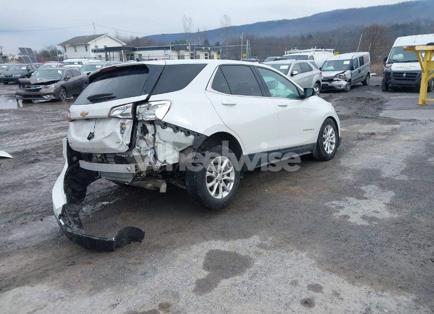 Photo 4 of 2018 Chevrolet Equinox LT (VIN 2GNAXSEV7J6159467)
