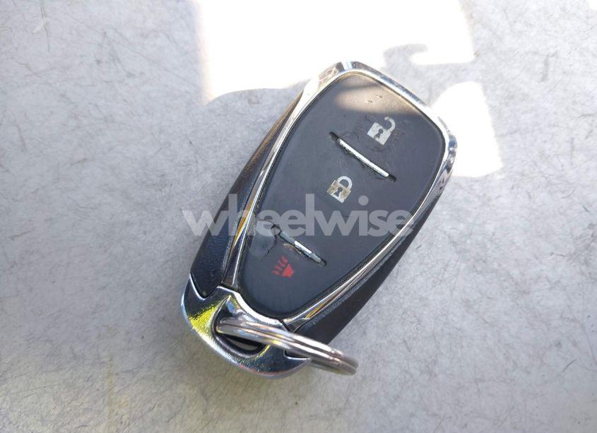 Photo 11 of 2018 Chevrolet Equinox LT (VIN 2GNAXSEV7J6178214)