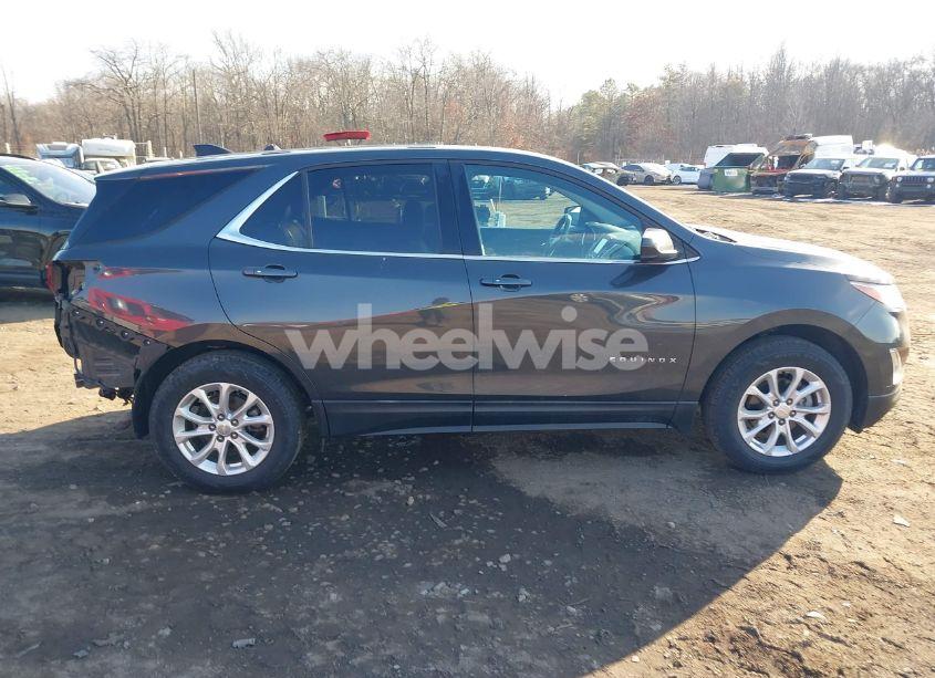 Photo 13 of 2018 Chevrolet Equinox LT (VIN 2GNAXSEV7J6178214)