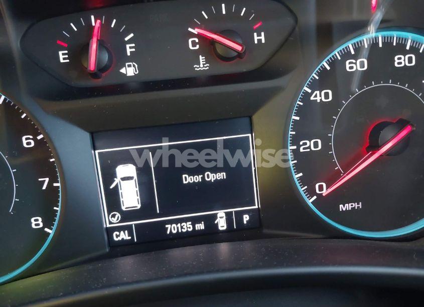 Photo 15 of 2018 Chevrolet Equinox LT (VIN 2GNAXSEV7J6178214)