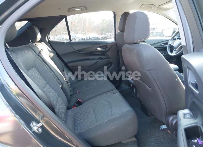 Photo 8 of 2018 Chevrolet Equinox LT (VIN 2GNAXSEV7J6178214)